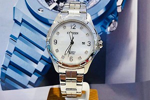 Top 10 mẫu đồng hồ đeo tay thời trang Nữ dưới 5 triệu