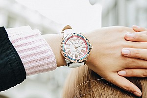 Top 5 thương hiệu đồng hồ cơ nữ chính hãng HOT nhất 2021